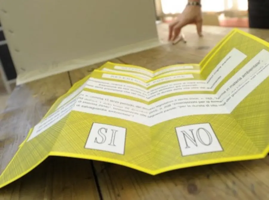 Referendum Costituzionale Dicembre 2016 Opinioni: perché è meglio votare per il Sì e perché per il No