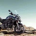 Triumph offre la possibilità di acquistare la Triumph Tiger 800 con un finanziamento Agos
