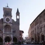 Pordenone: uomo uccide moglie e figlia