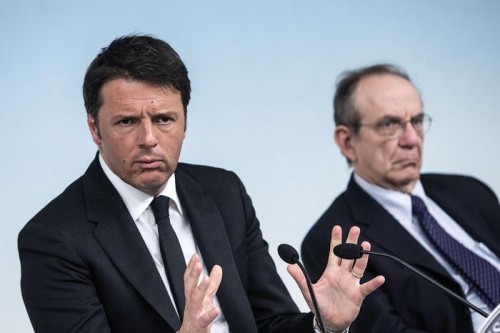 Def, Matteo Renzi: niente più tasse da aumentare