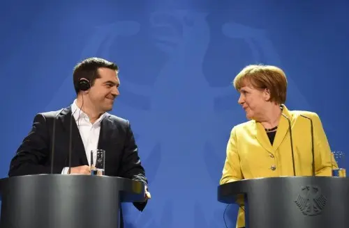 Angela Merkel invoca una Grecia “forte economicamente”
