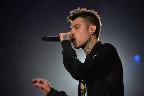 Fedez, il trionfo del sold out al Mediolanum Forum di Assago