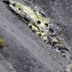 Pilota dell’Airbus A320 Germanwings:  rimasto fuori la cabina di pilotaggio