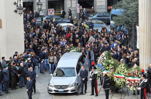 Tunisi, i funerali delle vittime