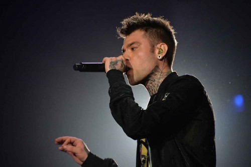 Fedez, il trionfo del sold out al Mediolanum Forum di Assago