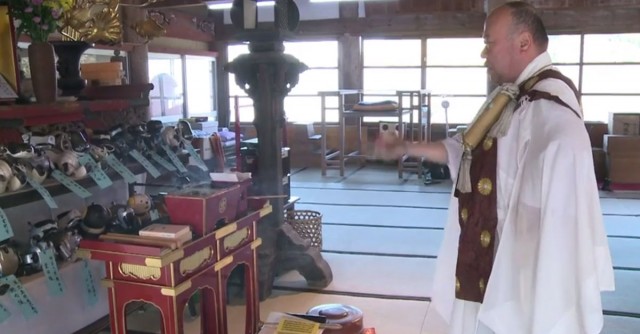 Funerali per cani Robot: In Giappone la tecnologia ha superato ogni limite