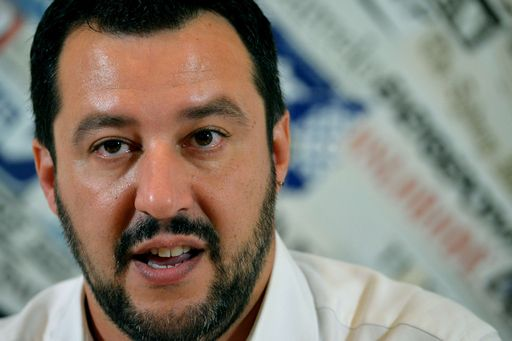 Salvini: Pronto a dichiarare guerra a Renzi