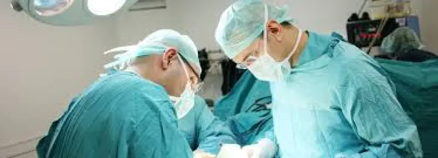 Policlinico: nuovo robot che esegue interventi chirurgici