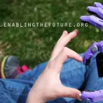 Mani bioniche da supereroi per bambini